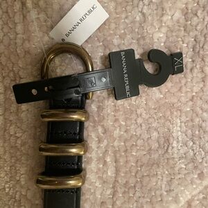 Banana republic black leather and brass belt sz xl. NWT.